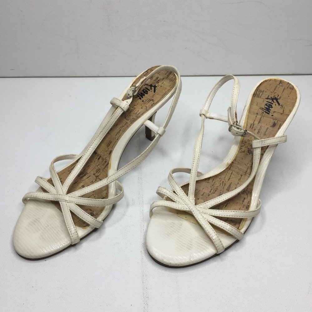 Fioni Womens White Heel Slingback Sandal 77534-10 Spring Summer Casual Size 10